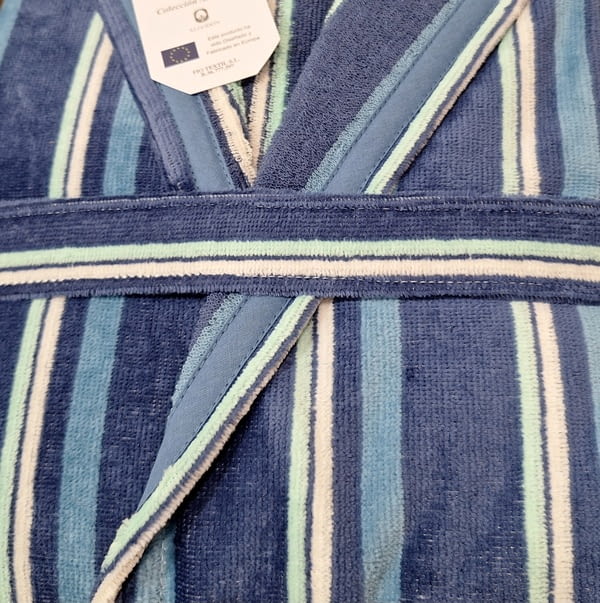 Albornoz azul rayitas blancas y turquesas - 5