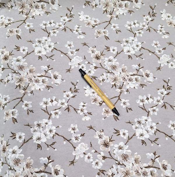 Tela gris flores de almendro