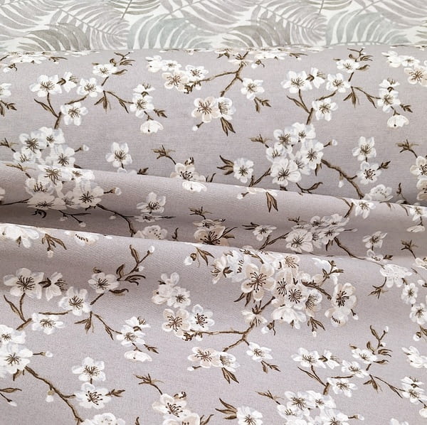 Tela gris flores de almendro - 1