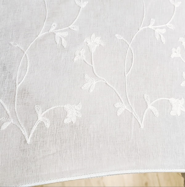 Tela visillo bordado blanco flores - 5