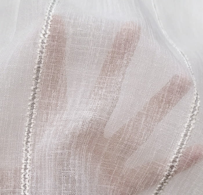 Tela visillo blanco rayita relieve gris - 3