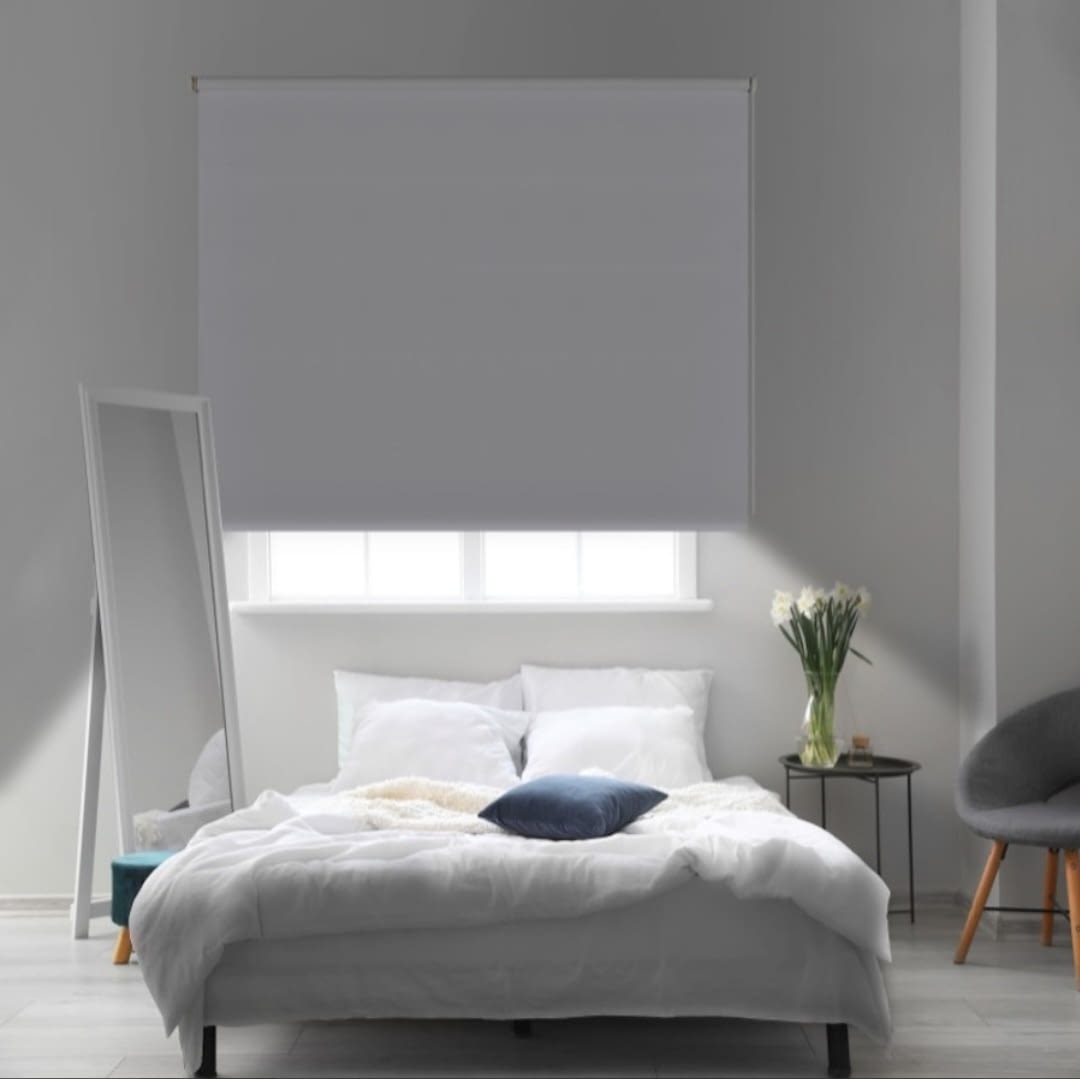 Estor foscurit opaco blanco