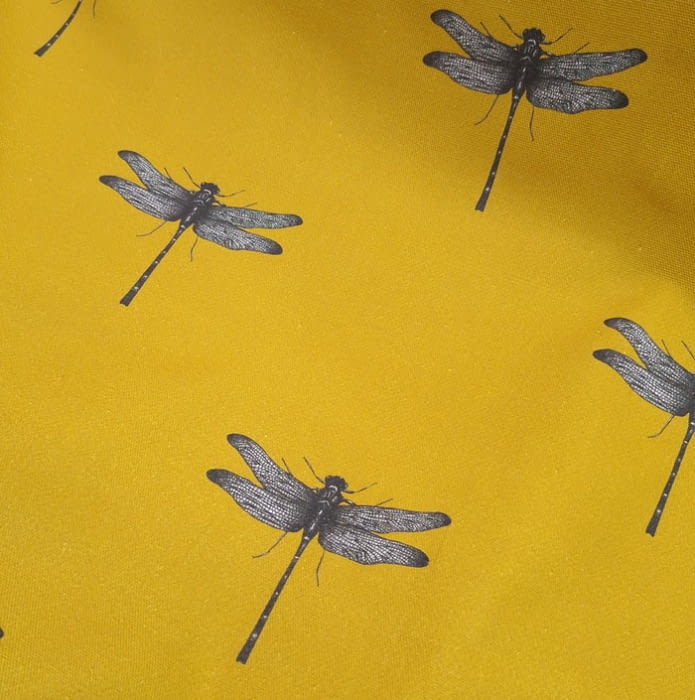 Tela Clarke&Clarke Libelula mostaza - 3