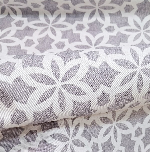 Tela resinada gris damasco para mantel - 1