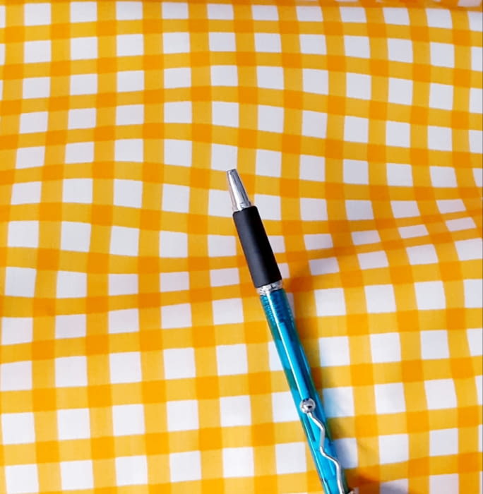 Tela cuadros amarillo 2,80 m.!!