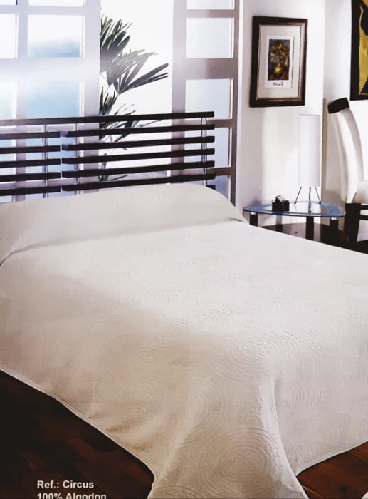 Colchas piqué circus beige. Cama 80/90/105