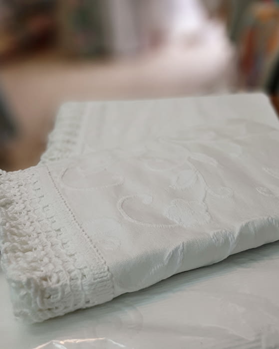 Colcha piqué Carolina. Cama: 80 y 90