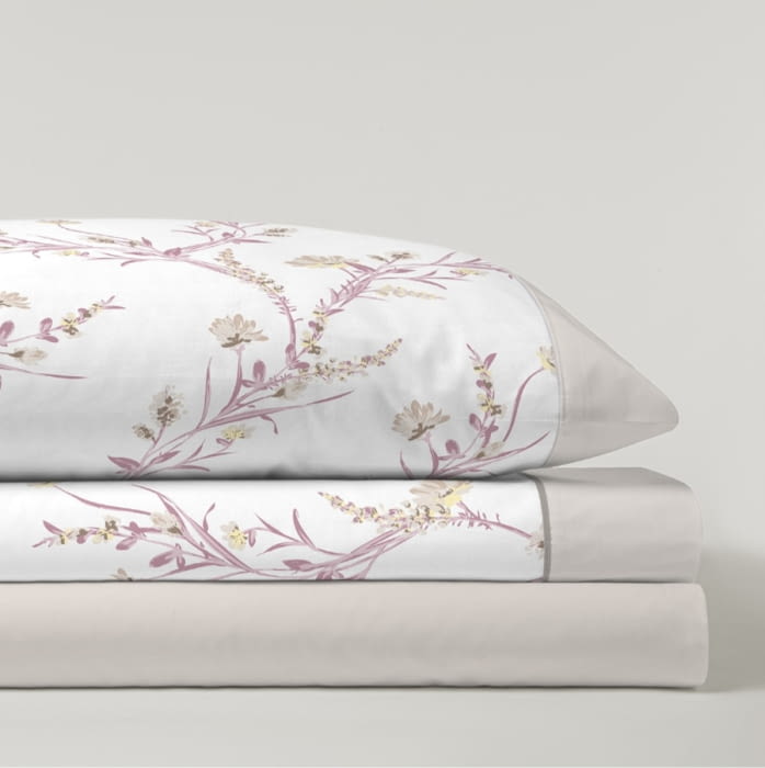 Juego de sábanas beige flores rosas. Cama 150/2