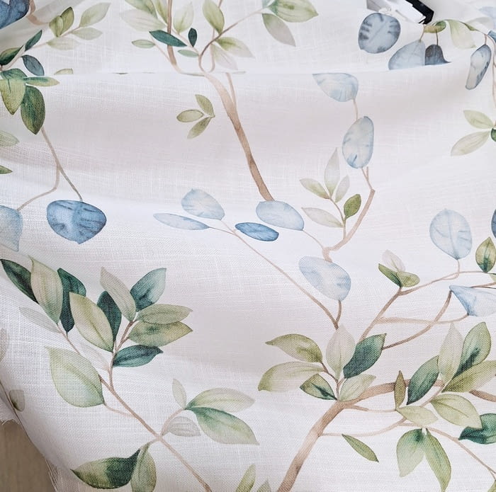 Tela visillo pétalos azul turquesa - 1