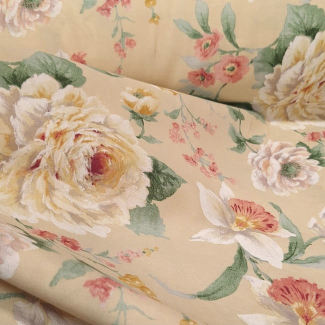 Tela loneta beige flores verde y rosa - 4