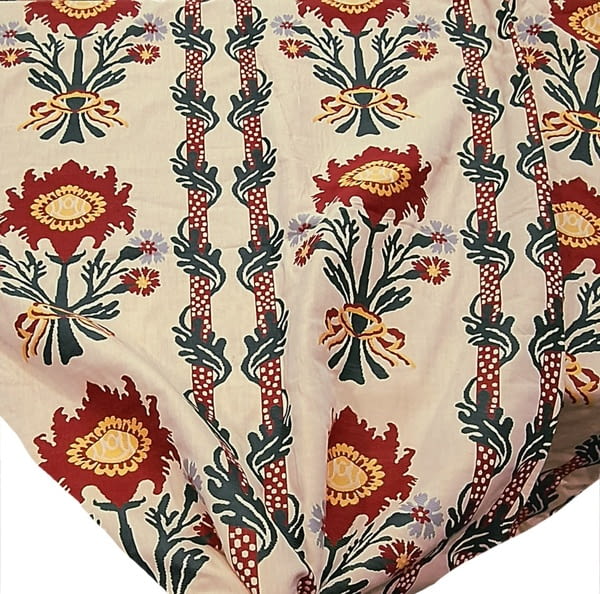 Retal tela jacquard flor roja 95 x 105 cm - 3