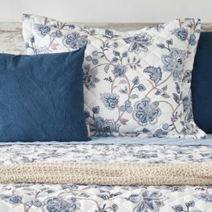 Colcha boutie flores azules - 1