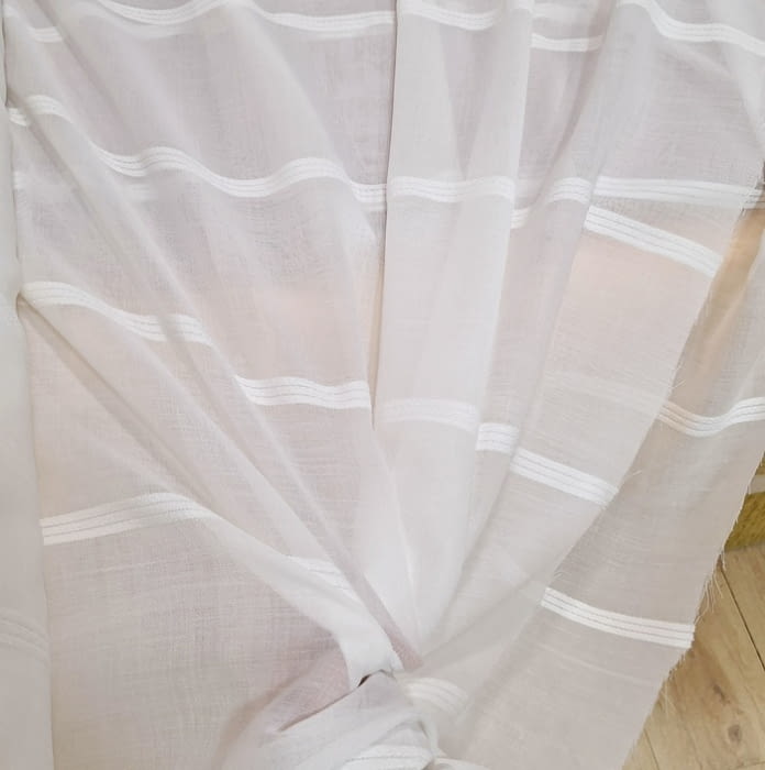 Tela visillo rayitas horizontales chenilla