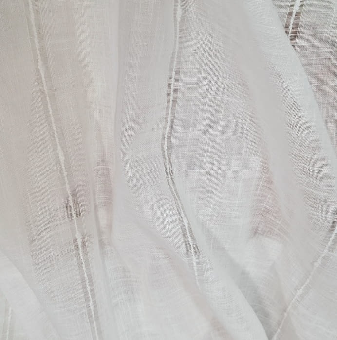 Retal tela visillo rayitas caladas 200 x 75 cm - 4