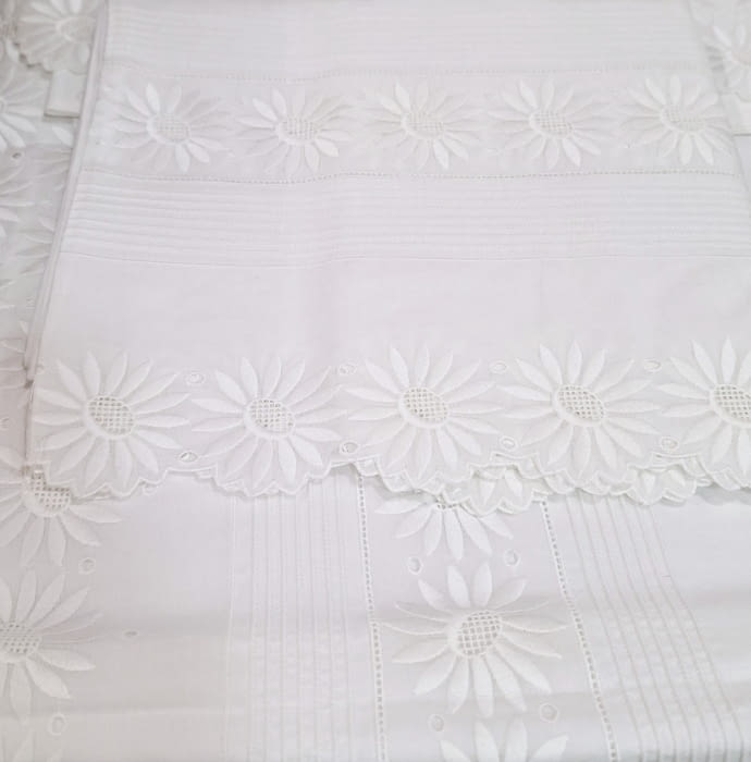 Sábanas blancas girasoles bordadas. Cama 135 - 4