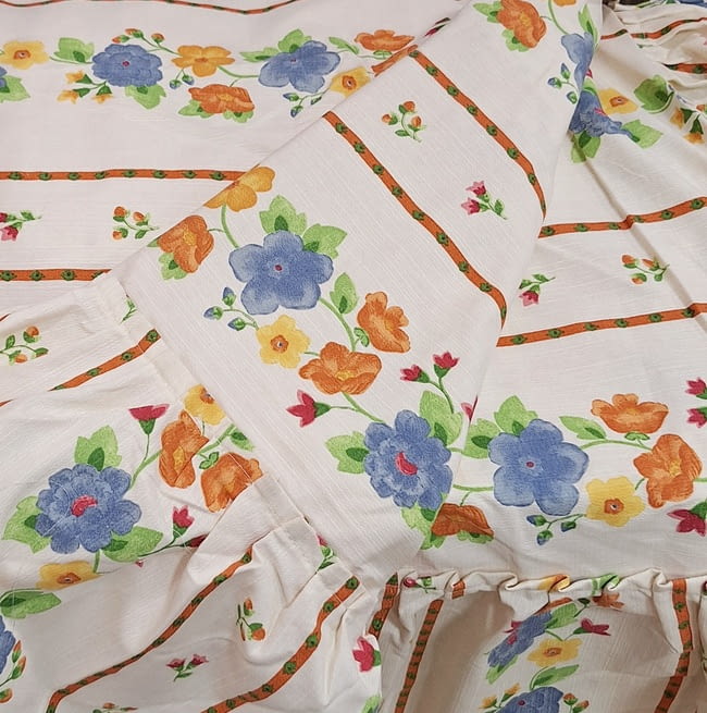 Colcha de verano flores volante. Cama 80