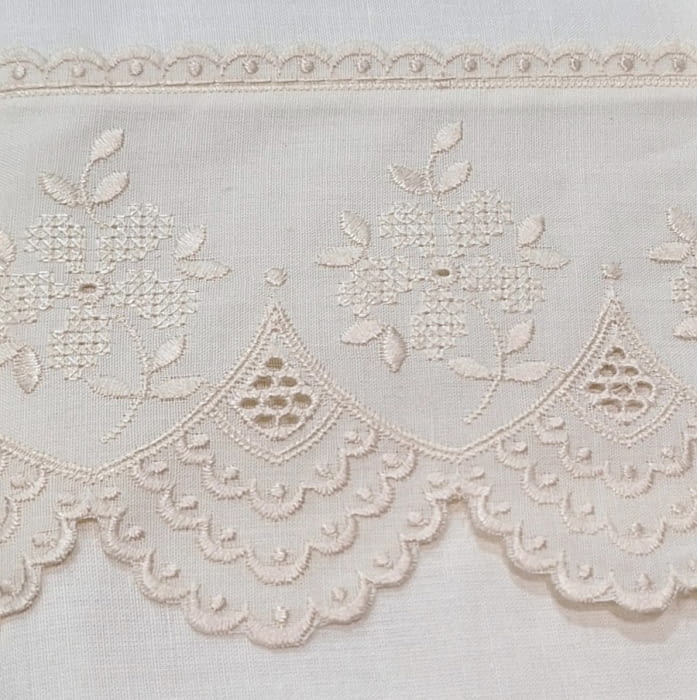 Sábanas beige bordada. Cama 135 - 1