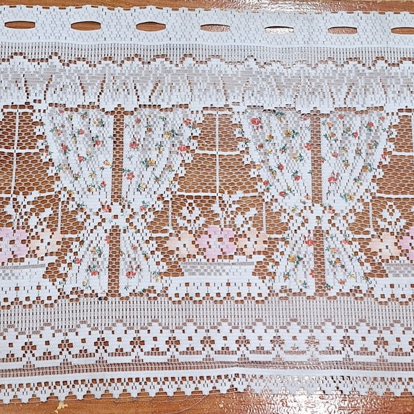 Tela bandó por metros encaje ventanas florecitas 45 alto