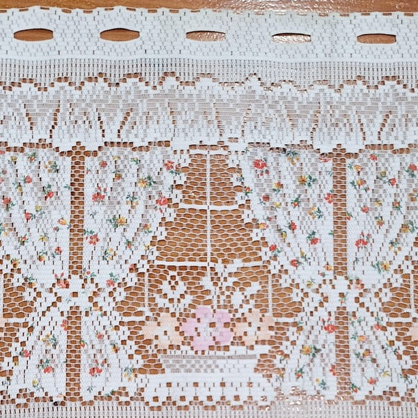 Tela bandó por metros encaje ventanas florecitas 45 alto - 3