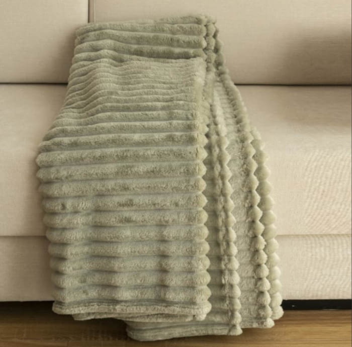 Manta sofá grande terciopelo verde menta 140 x 200