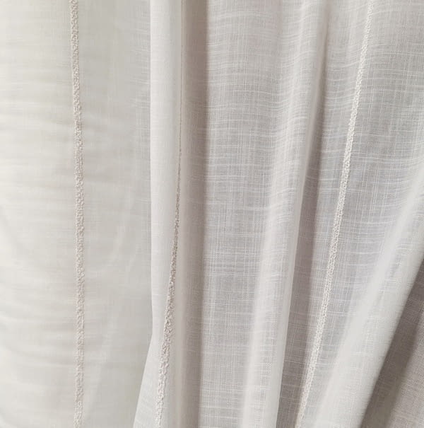 Tela visillo blanco rayitas chenilla