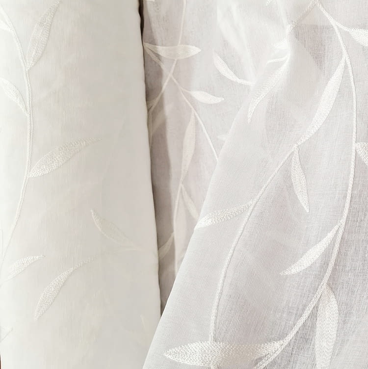 Tela visillo blanco bordado hojas