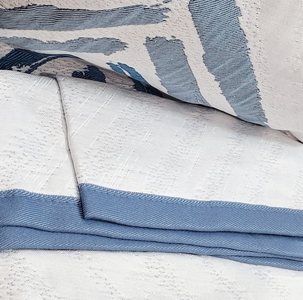 Colcha capa Buna moderna azul. Cama 135 - 1