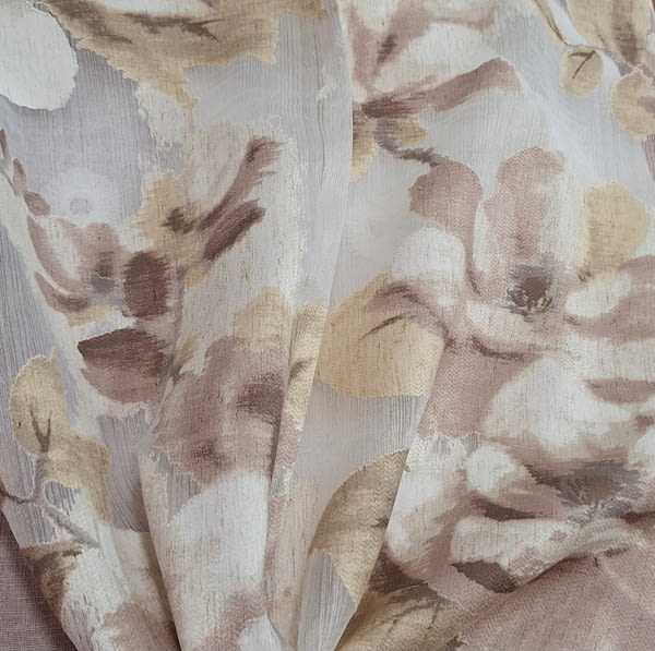 Tela visillo organza con flores marrones