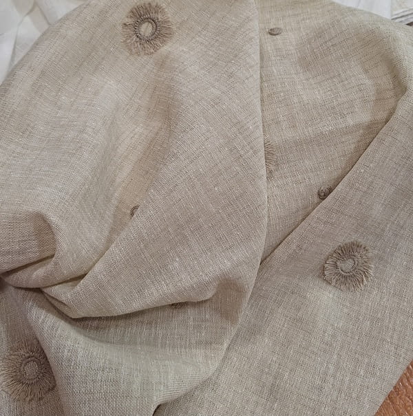 Tela visillo bordado pompones color beige lino - 3