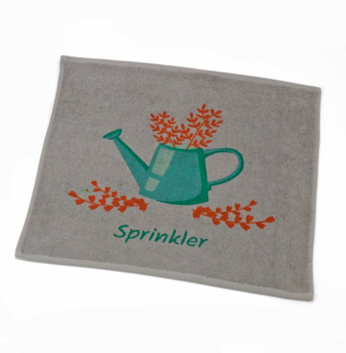 Paño de cocina gris con regadera