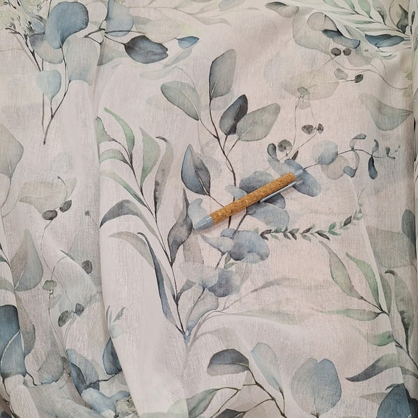 Tela visillo blanco hojas azuladas - 3