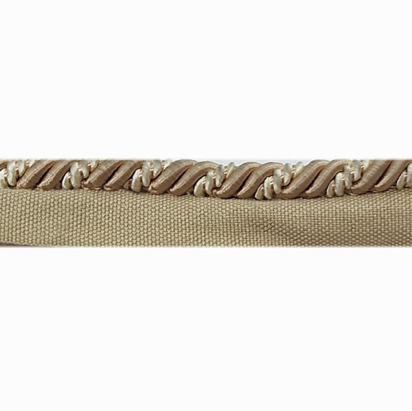 Cordón con pestaña brillante tostado