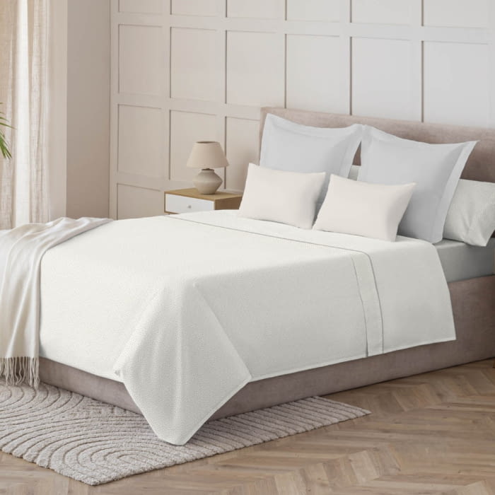 Sábanas hojitas beige. Cama: 135 - 2