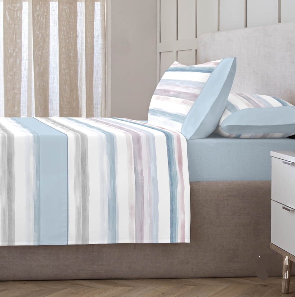 Sábanas rayas azules. Cama: 135 y 180