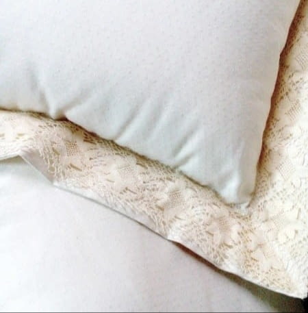 Colcha edredón puntillas cama 150 - 4