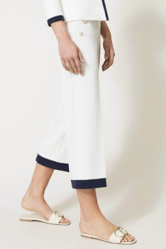 TWINSET pantalón blanco ancho con vivos azul marino - 2