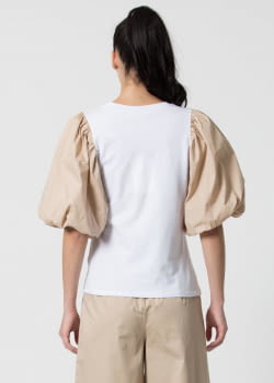 KOCCA camiseta blanca con manga abullonada camel - 3