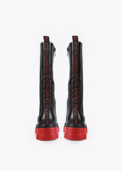 LOLA CASADEMUNT bota color negro con suela roja - 3