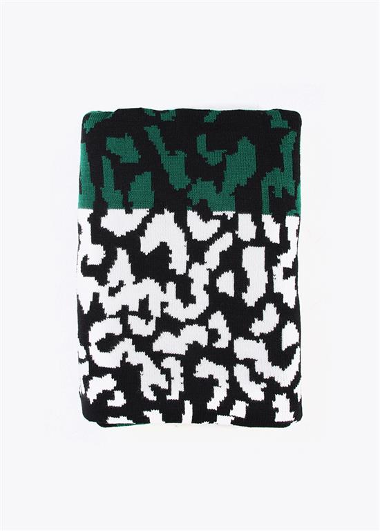LOLA CASADEMUNT bufanda en animal print tricolor negro, blanco y verd