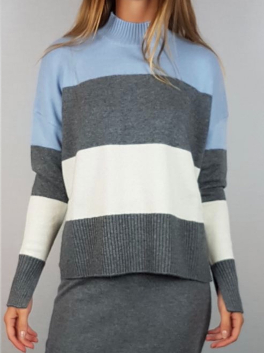 PENNYBLACK jersey de lana y cashmere en rayas  color gris, con manga ranglán