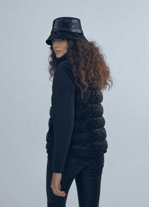 LOLA CASADEMUNT chaqueta acolchada negro neopreno  en animal print - 3