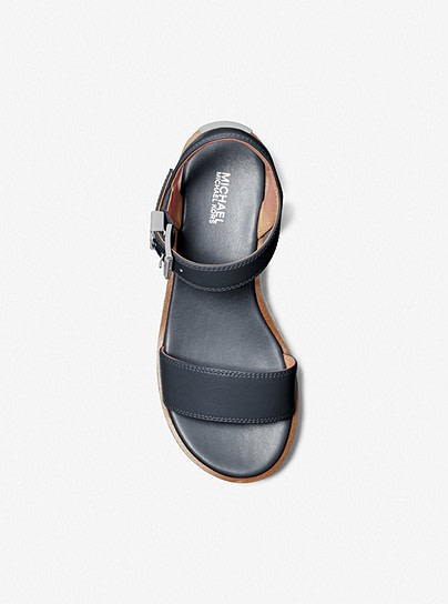 MICHAEL KORS sandalia plana color negro con suela  de rafia - 4