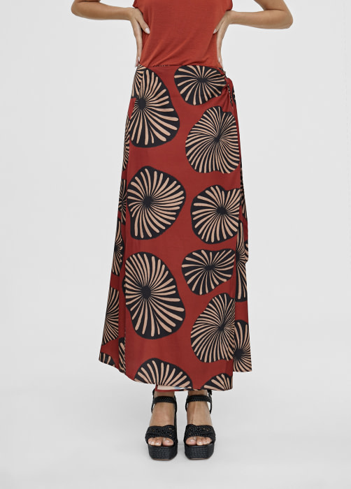 LOLA CASADEMUNT falda en satén con   estampado rojo y negro