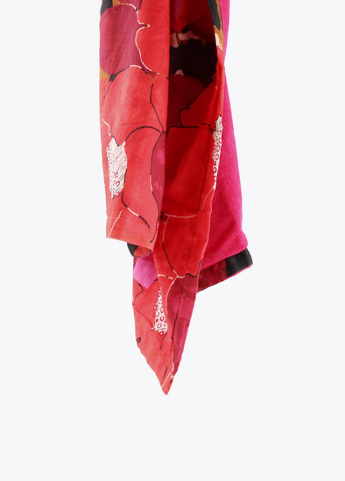 LOLA CASADEMUNT toalla con estampado de leopardo  y flores rojo y rosa - 4