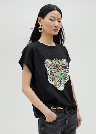 LOLA CASADEMUNT by Maite camiseta negra leopardo en pedrería - 4