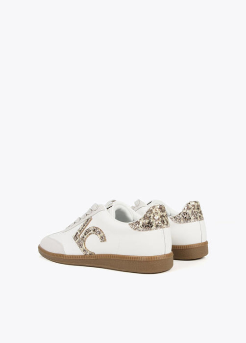 LOLA CASADEMUNTsneaker blanca, con logo en animal print - 3