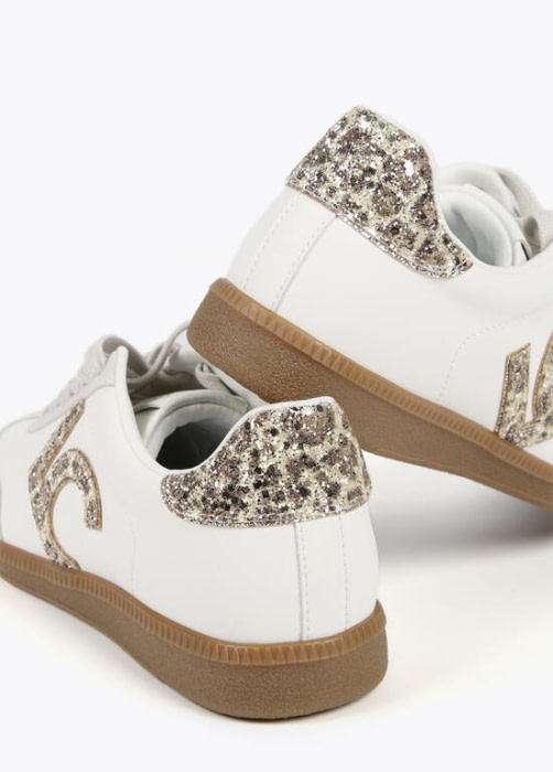 LOLA CASADEMUNTsneaker blanca, con logo en animal print - 6