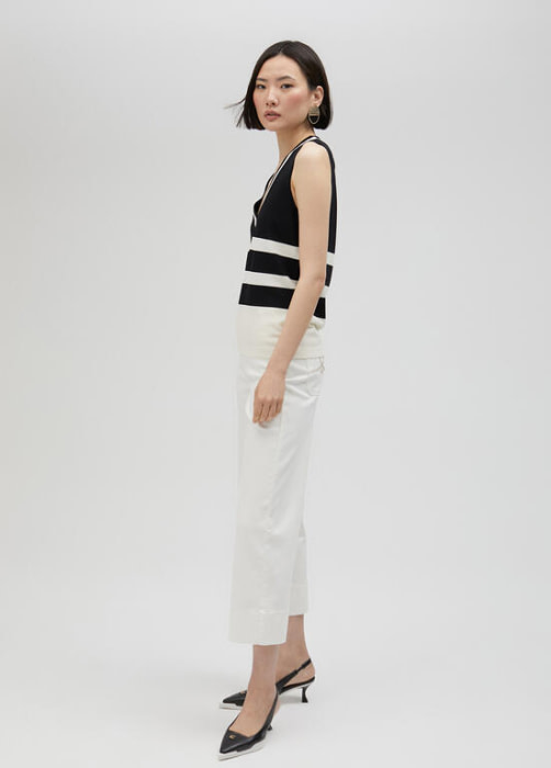 LOLA CASADEMUNT top escote pico blanco y negro  con rayas - 4