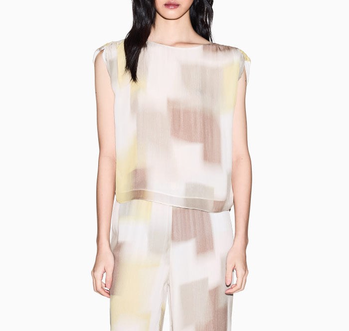 ARMANI EXCHANGE top seda estampado marrón y  amarillo