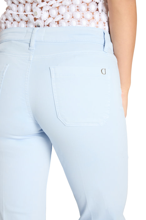 CAMBIO pantalón elástico con bolsillo plastrón  color azul cielo - 5